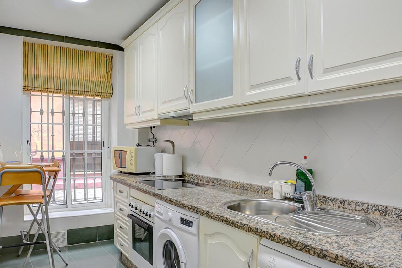 Residencial Torres Apartment Sevilla Exterior foto
